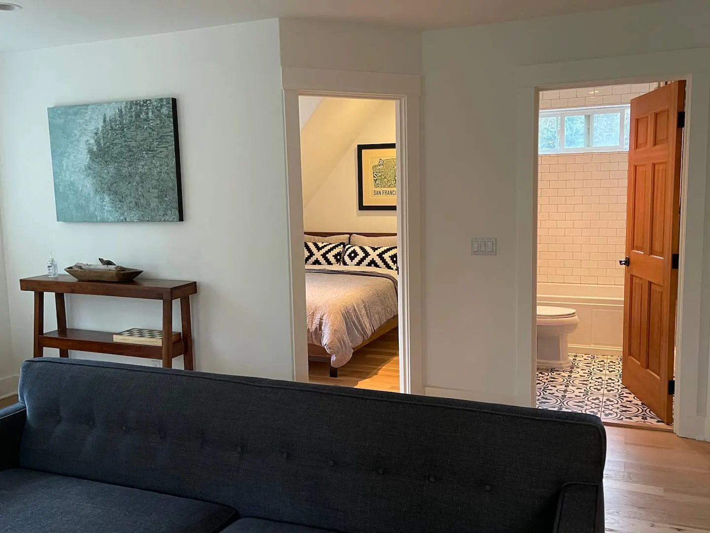 Hallway between the two bedrooms and the bathroom